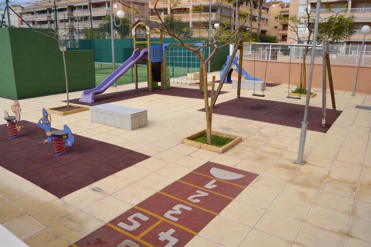 Apartamento Nuevo Con Gran Terraza Y Wifi En Canet كانيت ذي بيرينغير المظهر الخارجي الصورة